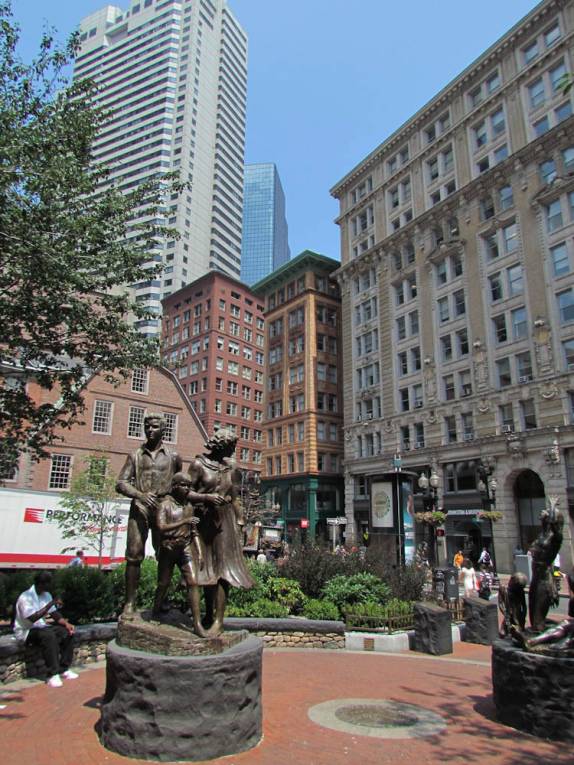 Homenagem aos imigrantes irlandeses na cidade de Boston, capital de Massachusetts, nos Estados Unidos